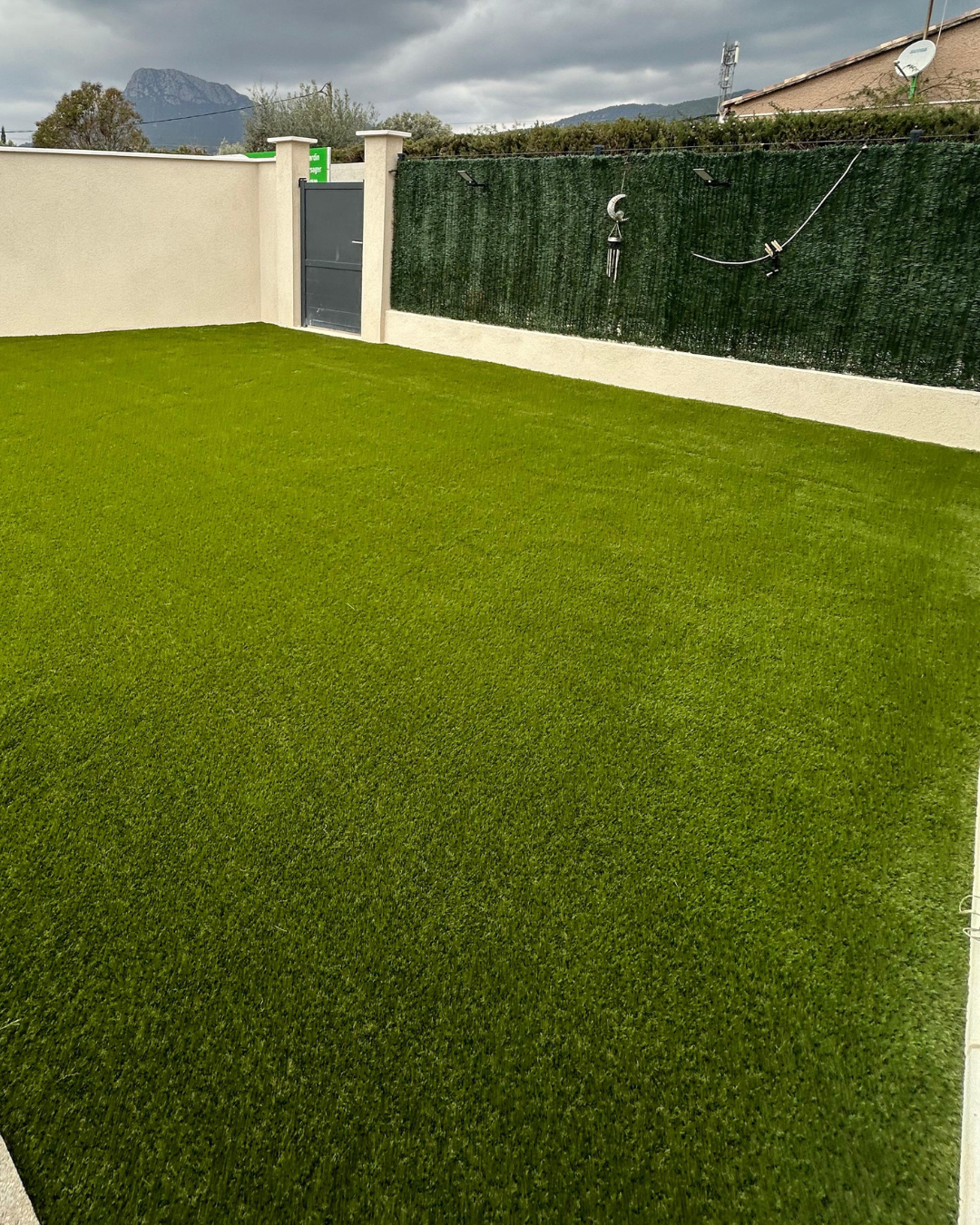 Les avantages du gazon synthétique à Saint-Cyr-sur-Loire en région Centre-Val de Loire