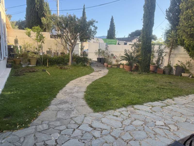 Avant pose gazon synthétique à Saint Avertin en Indre-et-Loire