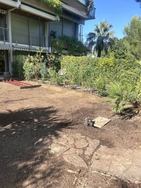 Jardin après avoir arraché une vieille haie